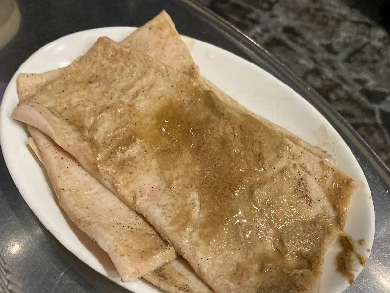 윤대감 등갈비의 쫀득한 껍데기