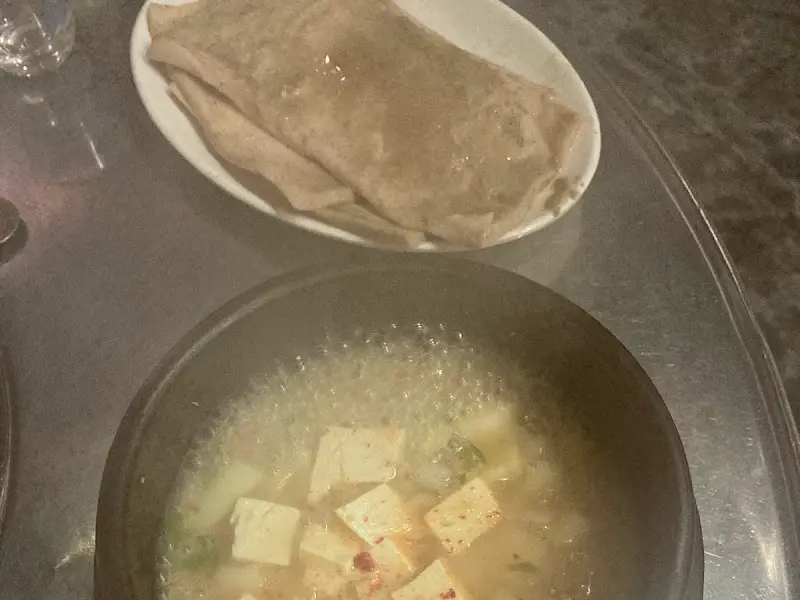 윤대감 등갈비의 칼칼한 된장찌개