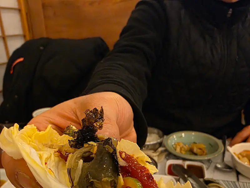 전복과 함께 즐기는 쌈 요리