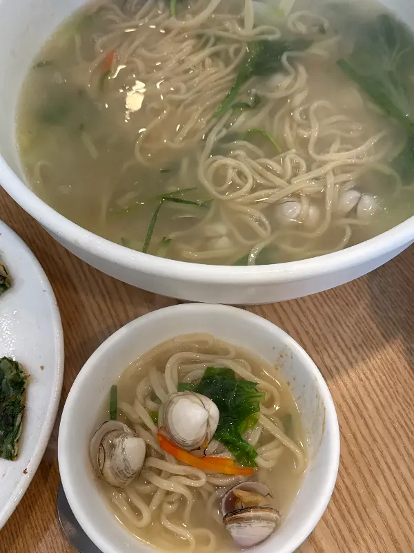 푸짐한 칼국수 한 상차림