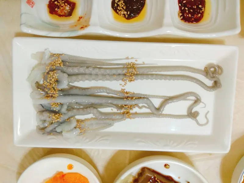 기절낙지 한 상 차림