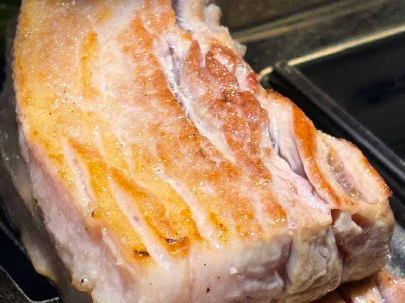 노릇하게 구워진 삼겹살