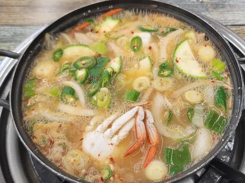 시원한 꽃게 된장찌개