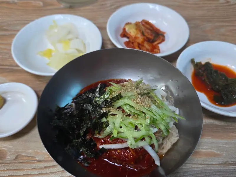 남북면옥 비빔막국수