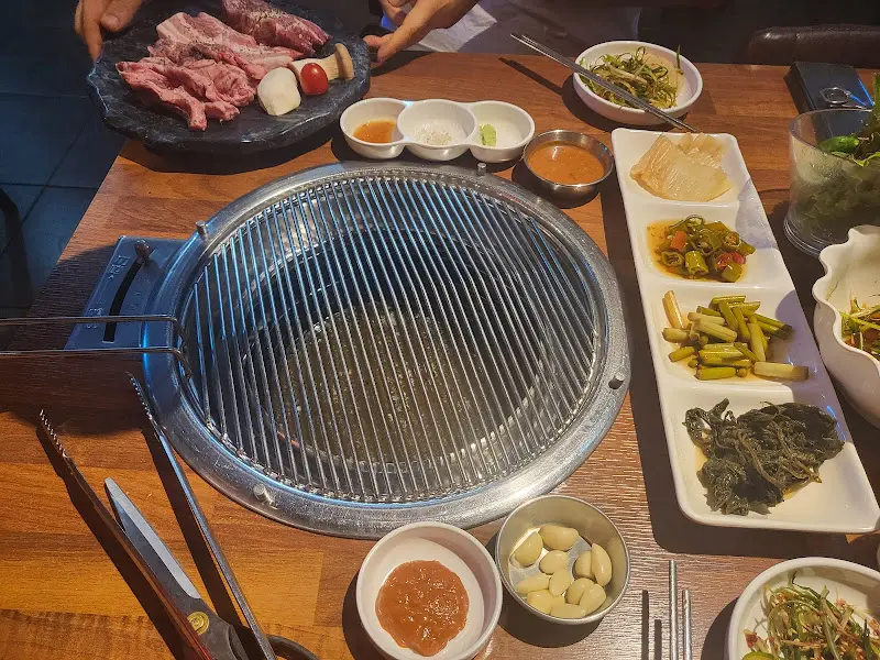 다양한 곁들임 메뉴