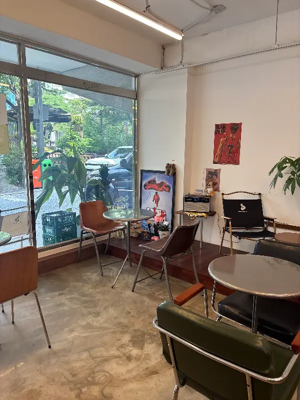 카페 내부 테이블