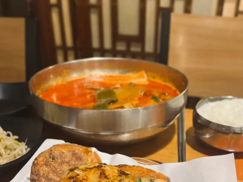 수라전통육개장의 내부