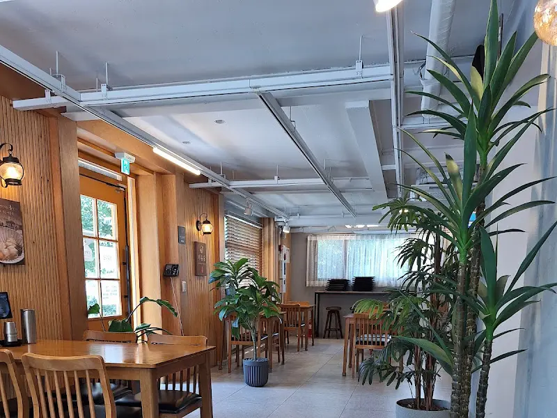 가음당의 깔끔하고 모던한 내부 인테리어