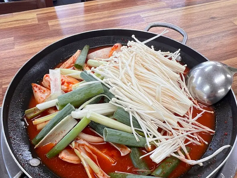 보글보글 끓고 있는 짜글이