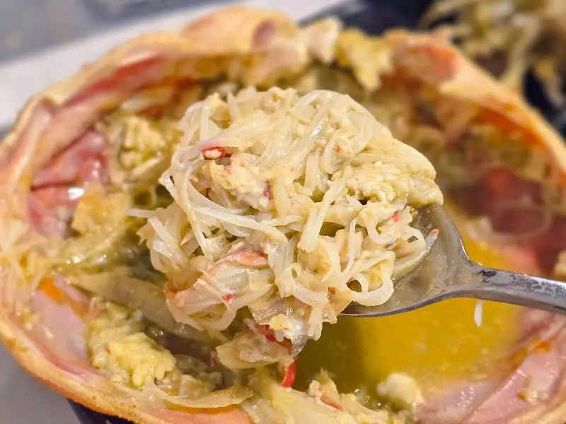 게살과 소스의 조화