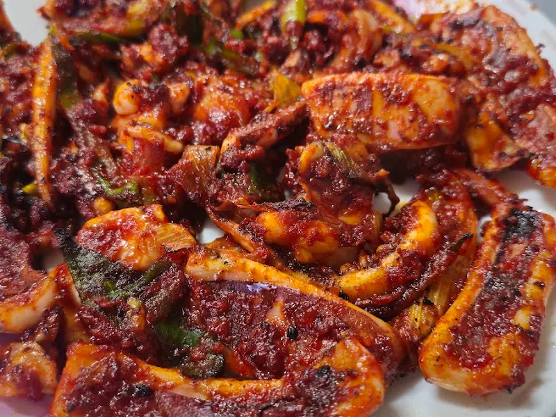 매콤한 오징어 불고기의 자태