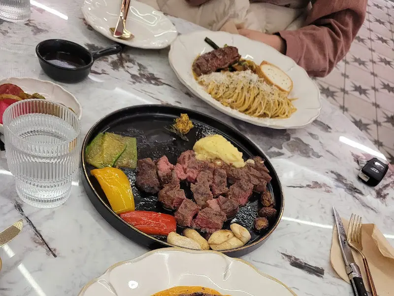 스테이크와 스파게티