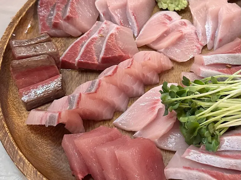 다양한 부위의 대방어회