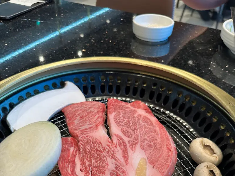 고기 굽는 모습