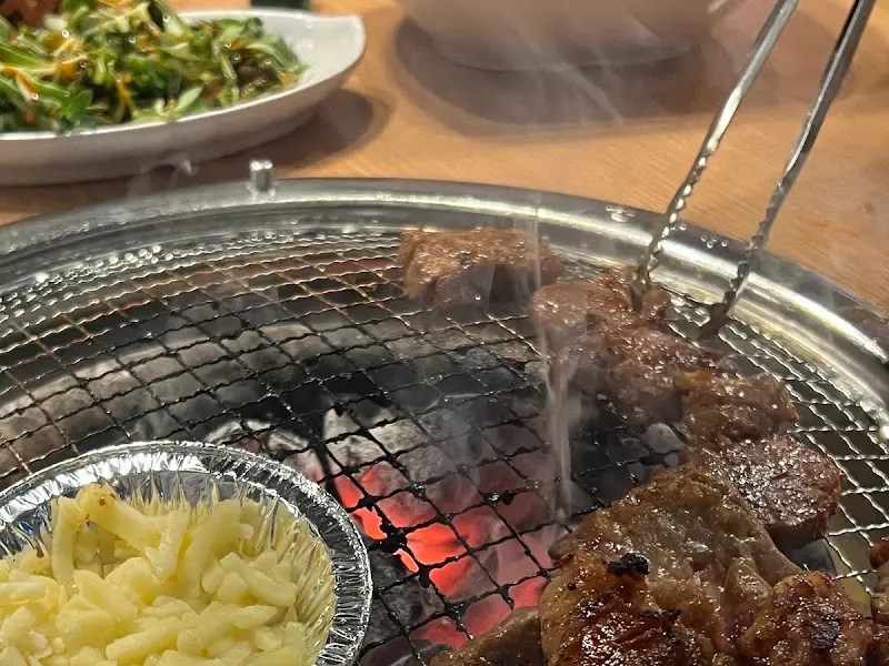 숯불과 돼지갈비