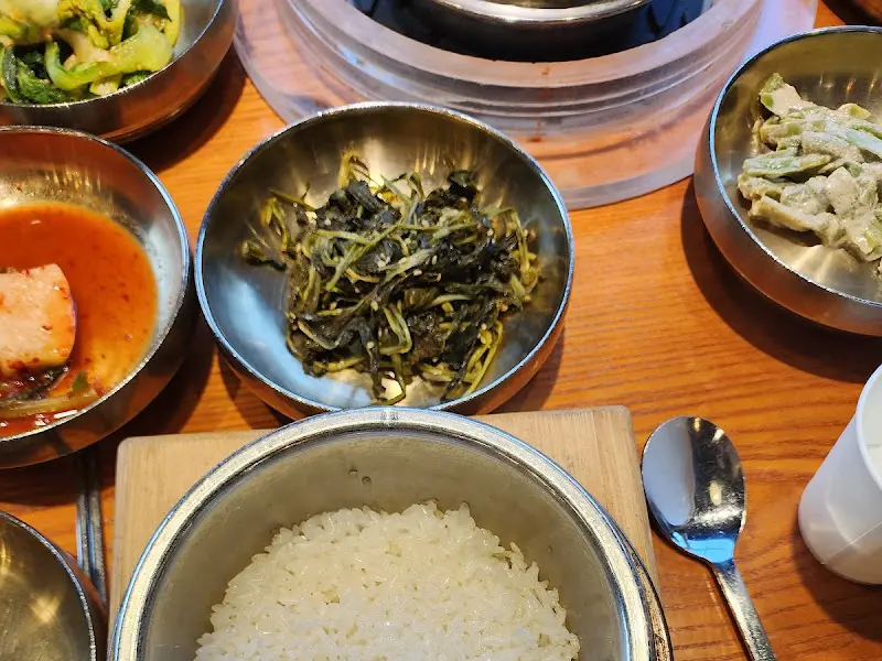 다양한 나물 반찬들