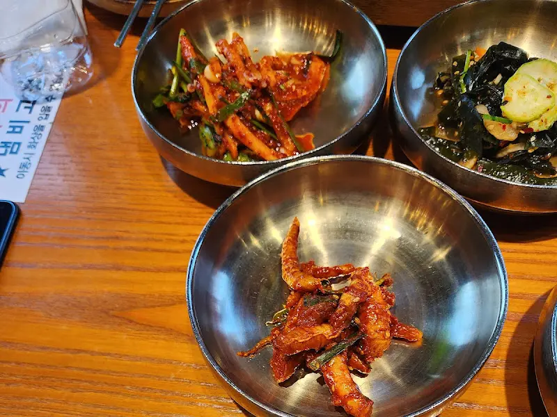 샐러드바의 모습