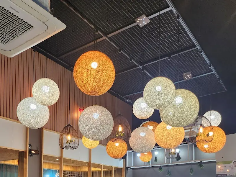 서당골 내부 조명