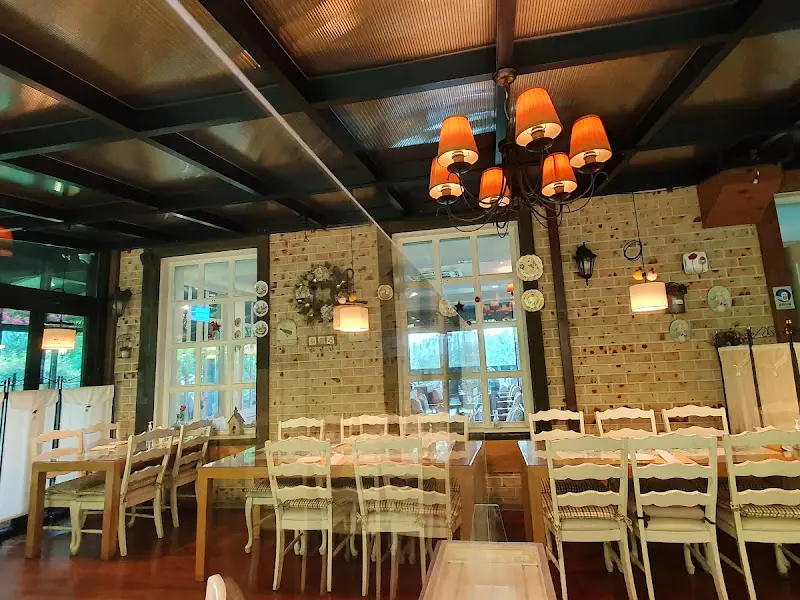 프로방스풍 인테리어의 내부 모습