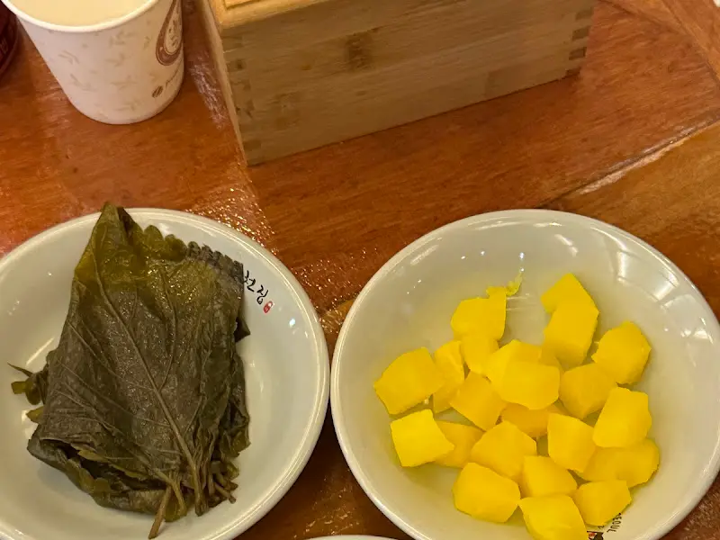 닭갈비와 함께 나오는 밑반찬