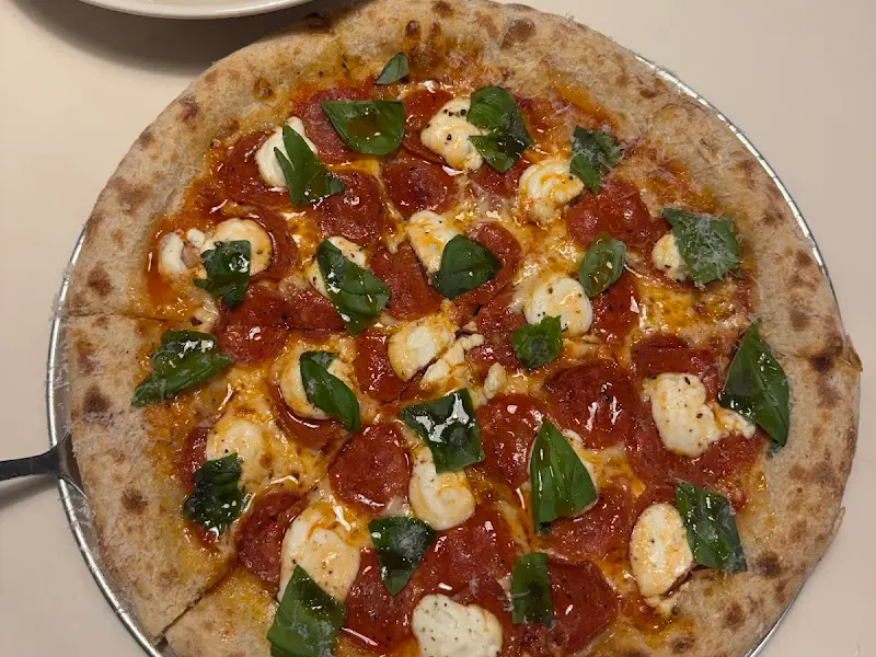 핫 페퍼로니 피자