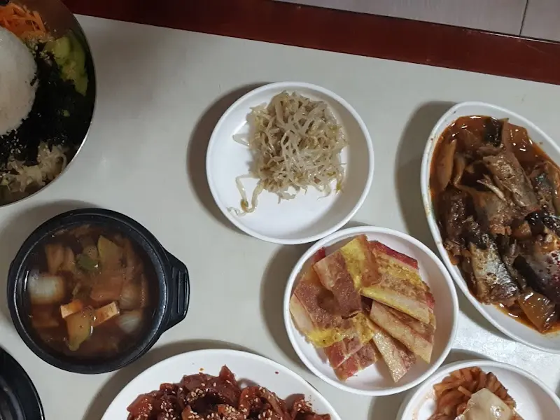 제육볶음과 쌈채소