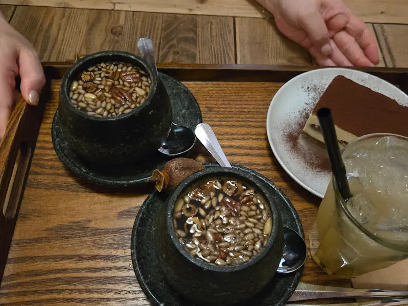 쌍화차와 티라미수