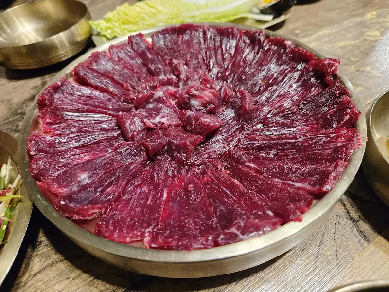 봉화생고기 본점의 뭉티기