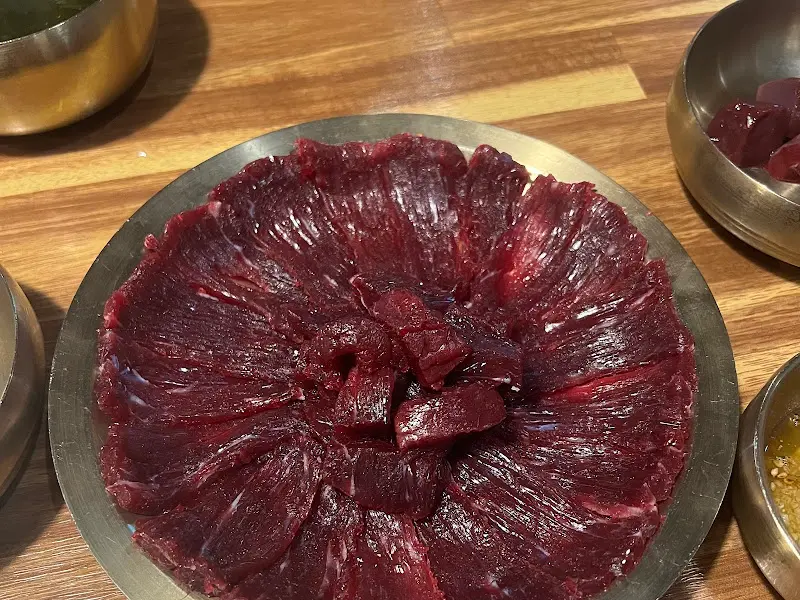 환상적인 뭉티기의 비주얼