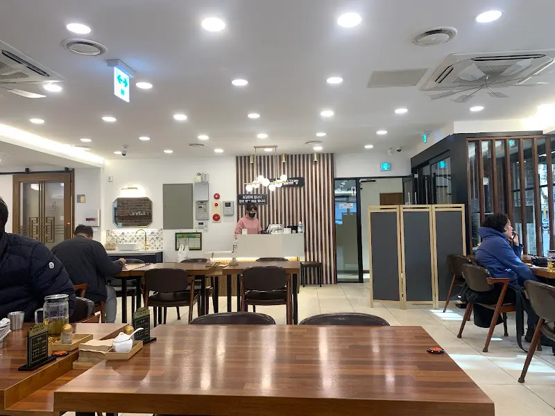 환한 분위기의 내부