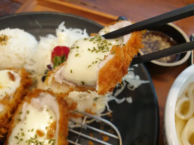 치즈 돈까스 단면