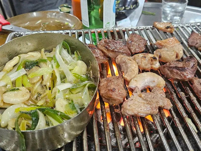 불판 위의 고기