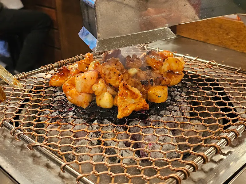 숯불 위에서 맛있게 익어가는 양대창