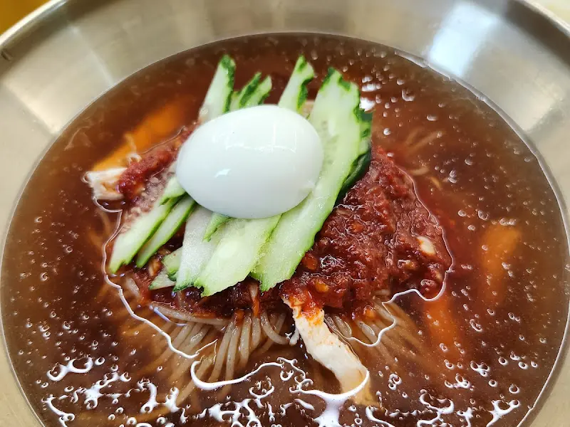 물밀면의 아름다운 비주얼