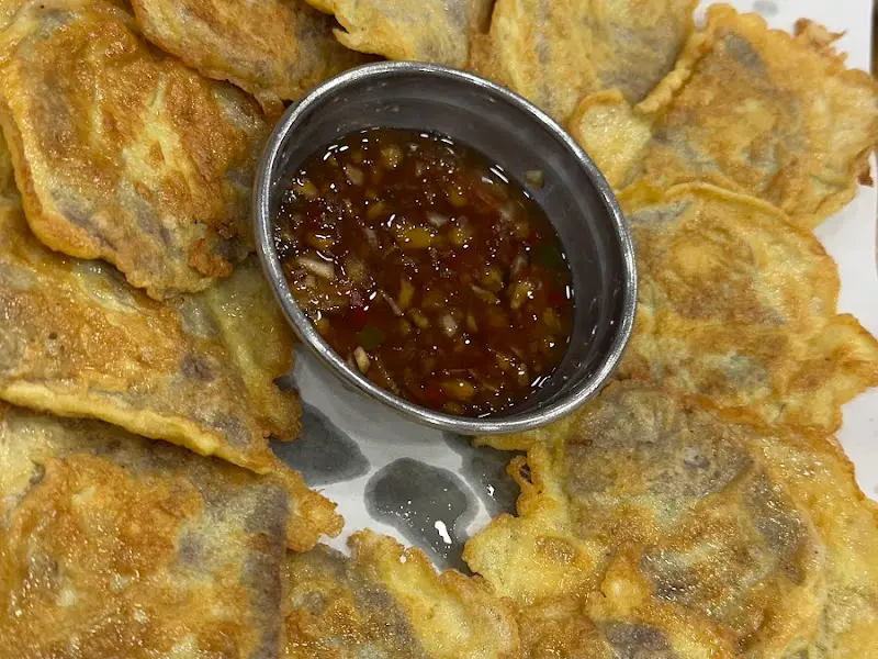 노릇노릇 구워진 육전