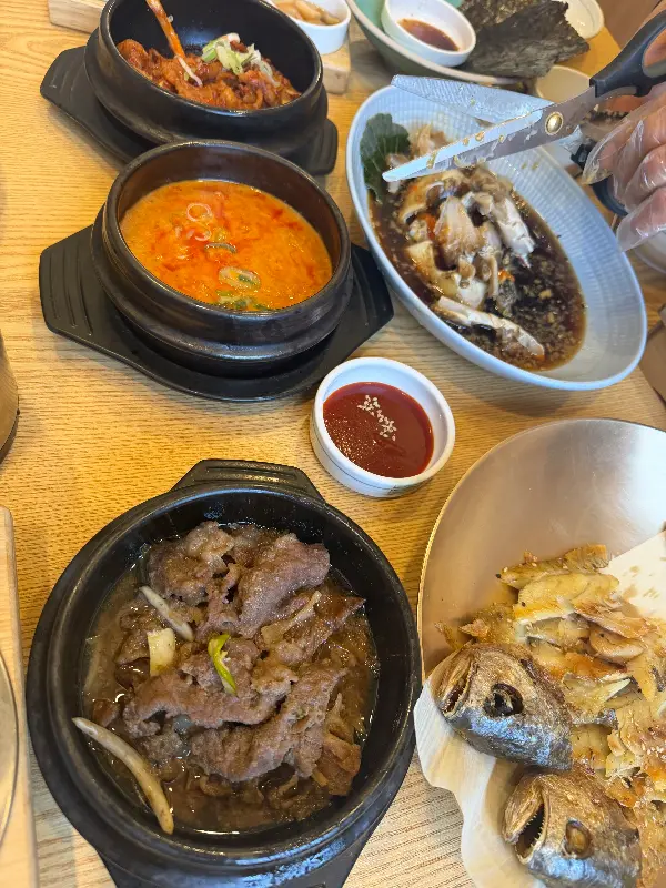 다양한 곁들임 메뉴들