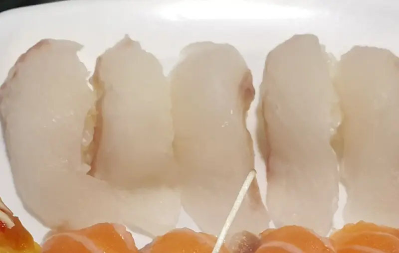 신선한 광어 초밥