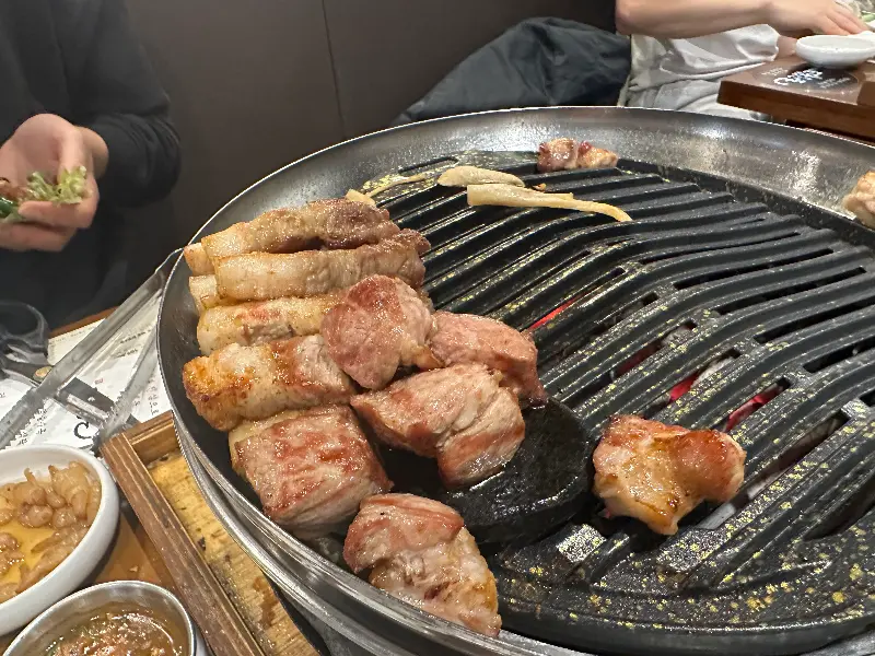 깔끔한 매장 내부