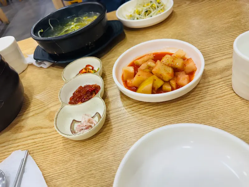 맛있게 먹은 콩나물 국밥