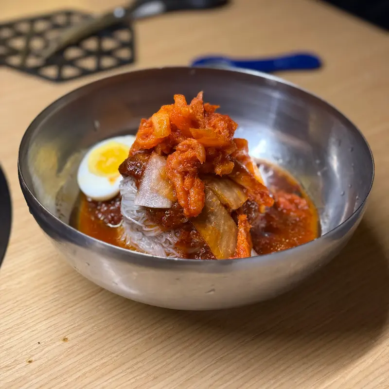 보기만 해도 군침이 도는 냉면
