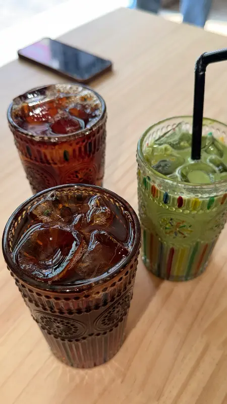 판매 중인 책들의 모습