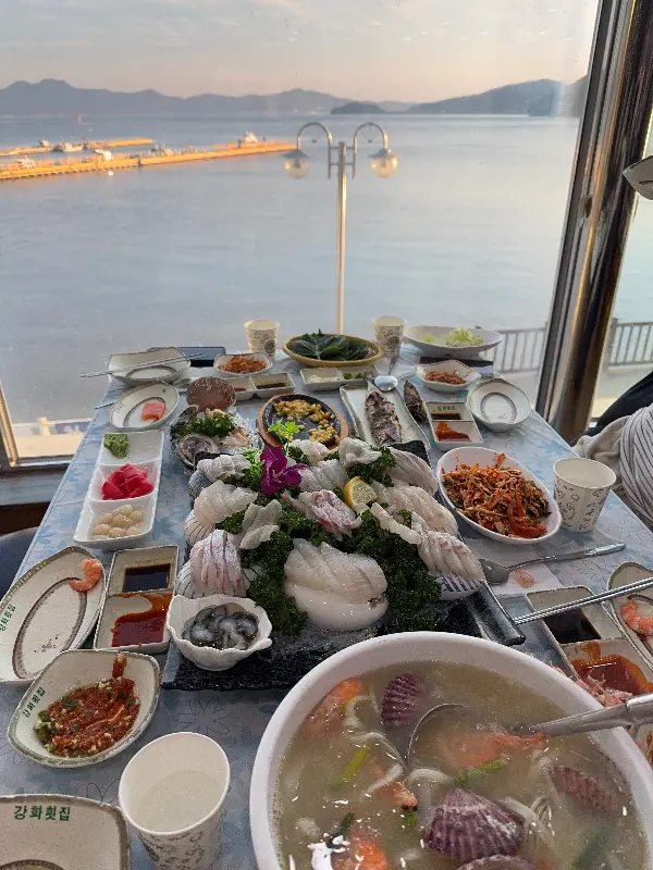 푸짐한 해산물 한 상