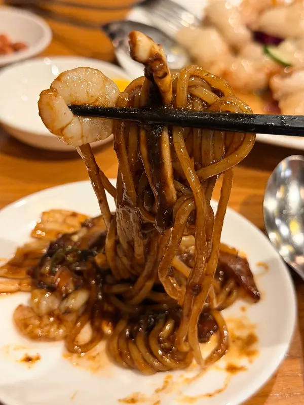 상해루 기본 반찬