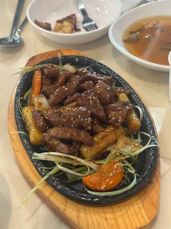 윤호네 솥뚜껑 닭볶음탕