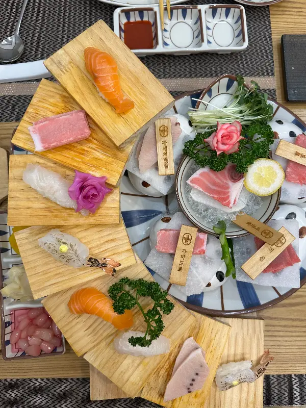 눈꽃처럼 아름다운 참치회