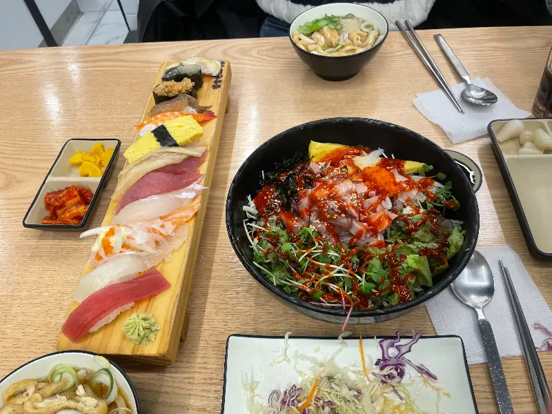 따뜻한 우동 한 그릇