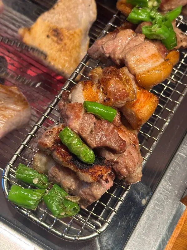 고기와 꽈리꼬추