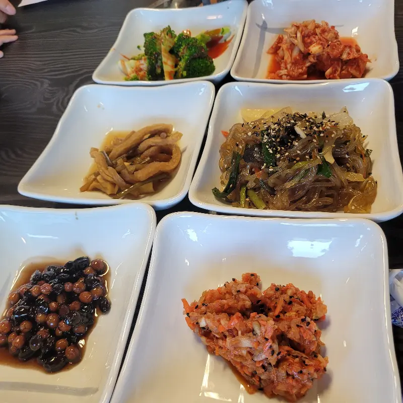 모심정 테이블 세팅