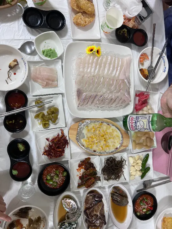 모듬회 한상차림