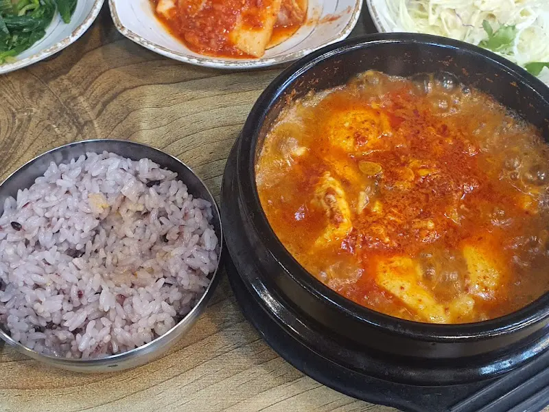 깔끔한 내부